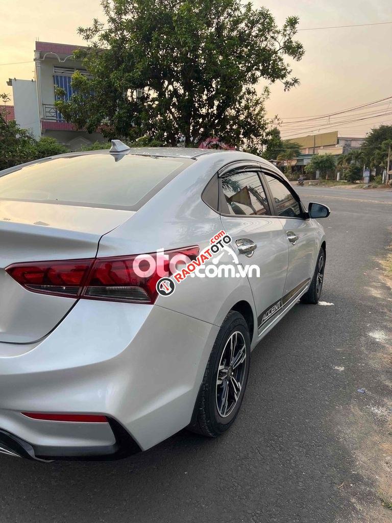 Gia Đình Cần Bán Huydai accent chính chủ mua mới-1