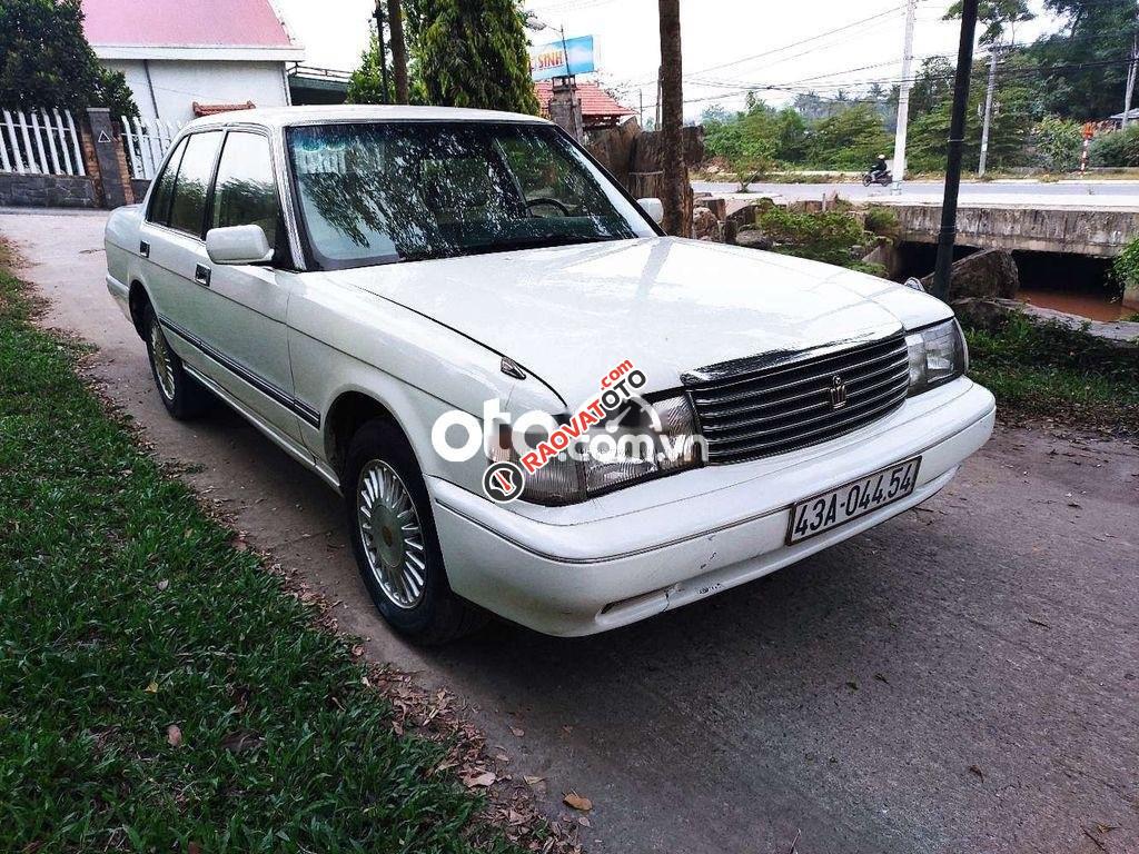 Toyota Crown Supper saloon full option-2