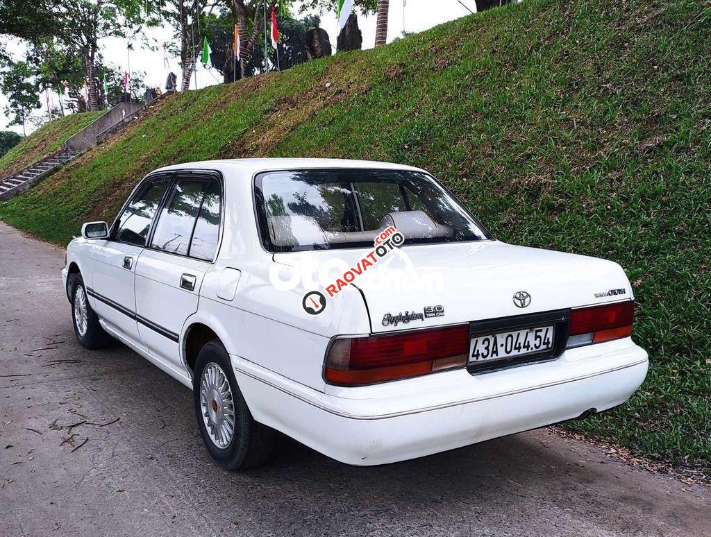 Toyota Crown Supper saloon full option-1