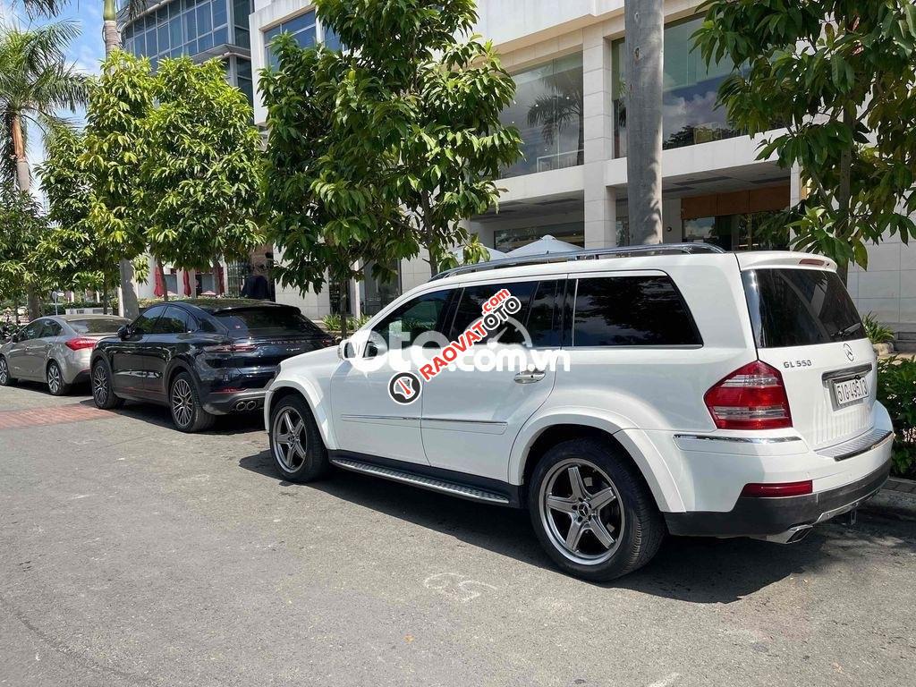 Si&#234;u xe metcedes GL 550 gi&#225; si&#234;u re-2