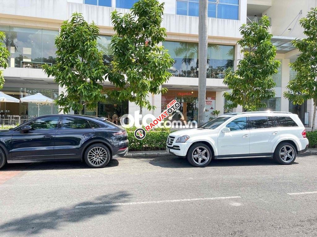 Si&#234;u xe metcedes GL 550 gi&#225; si&#234;u re-11