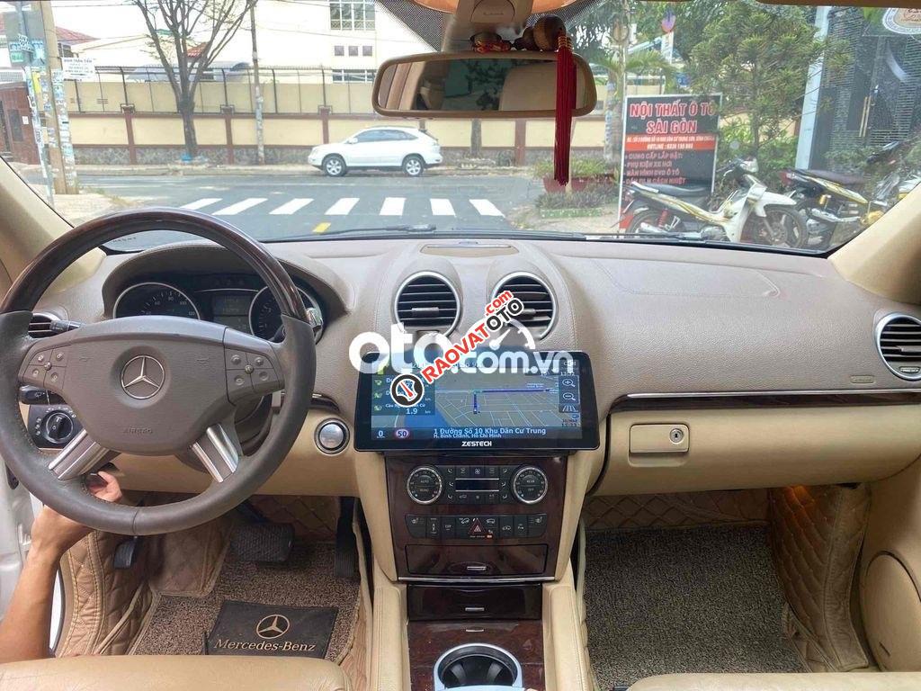 Si&#234;u xe metcedes GL 550 gi&#225; si&#234;u re-3