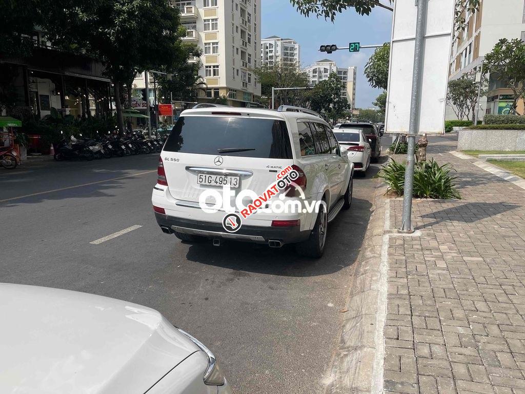 Si&#234;u xe metcedes GL 550 gi&#225; si&#234;u re-0