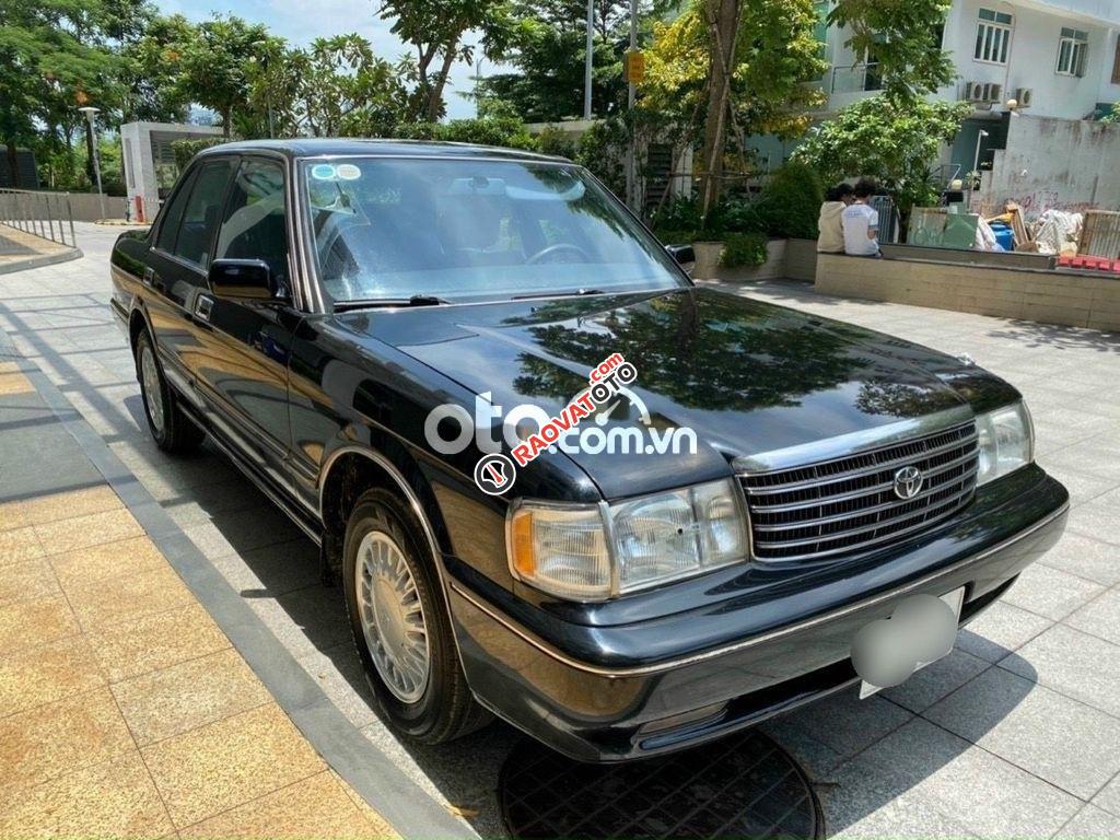 Toyota Crown Royal Saloon 3.0 AT-2