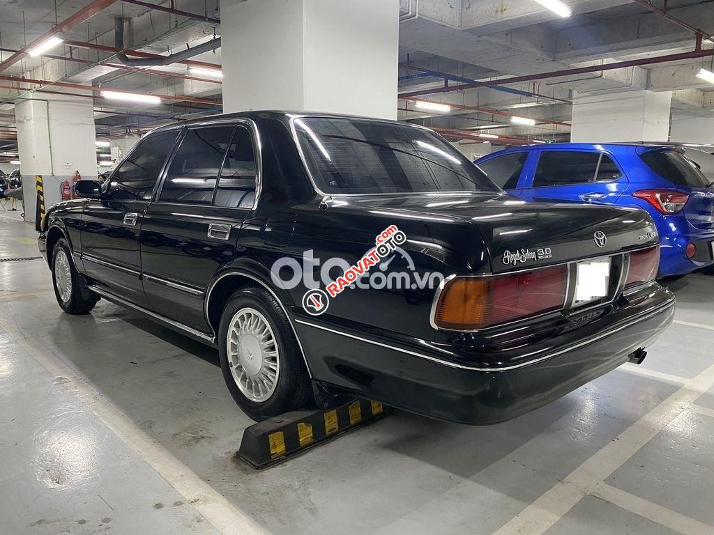 Toyota Crown Royal Saloon 3.0 AT-3