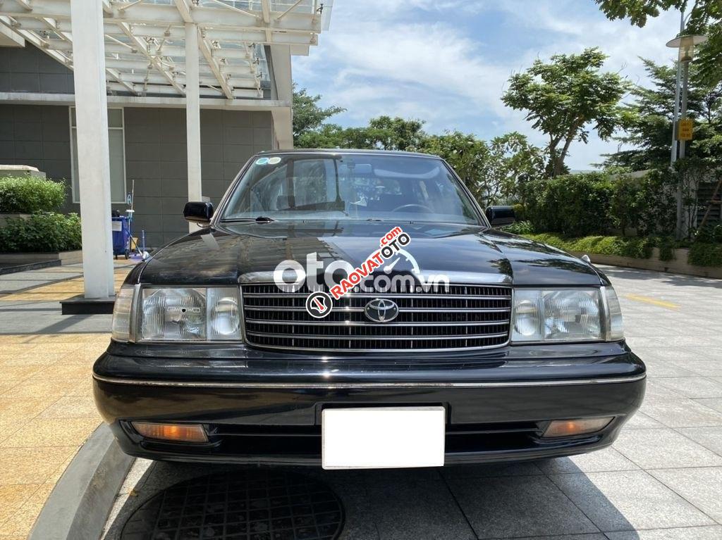 Toyota Crown Royal Saloon 3.0 AT-5