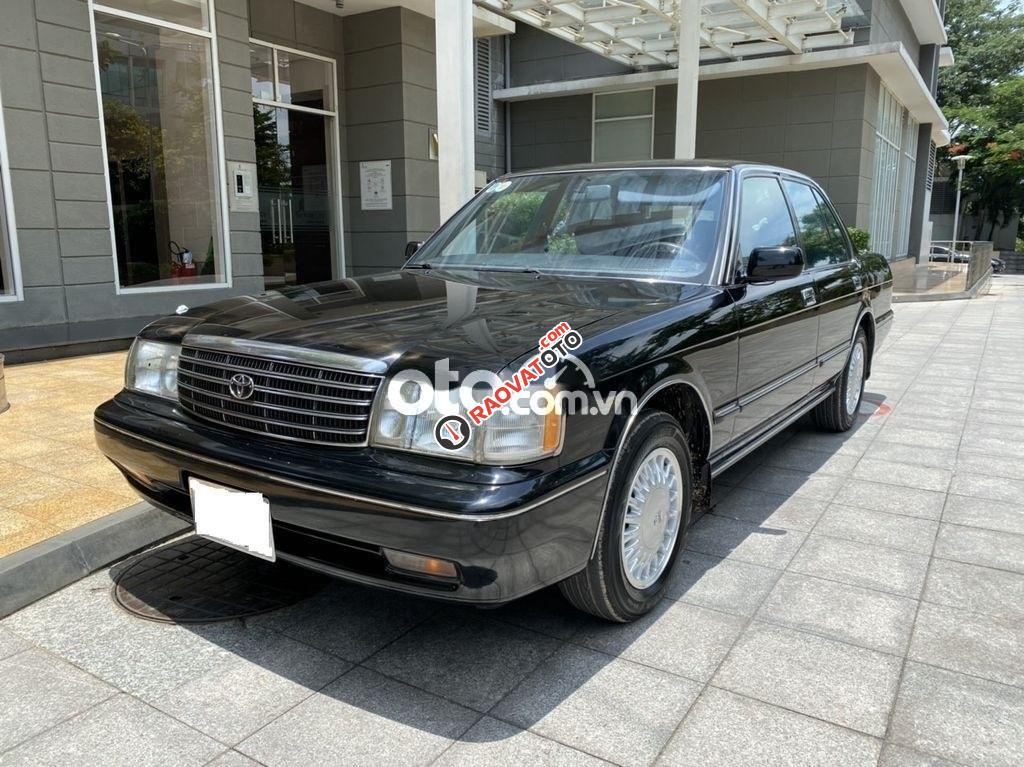 Toyota Crown Royal Saloon 3.0 AT-4