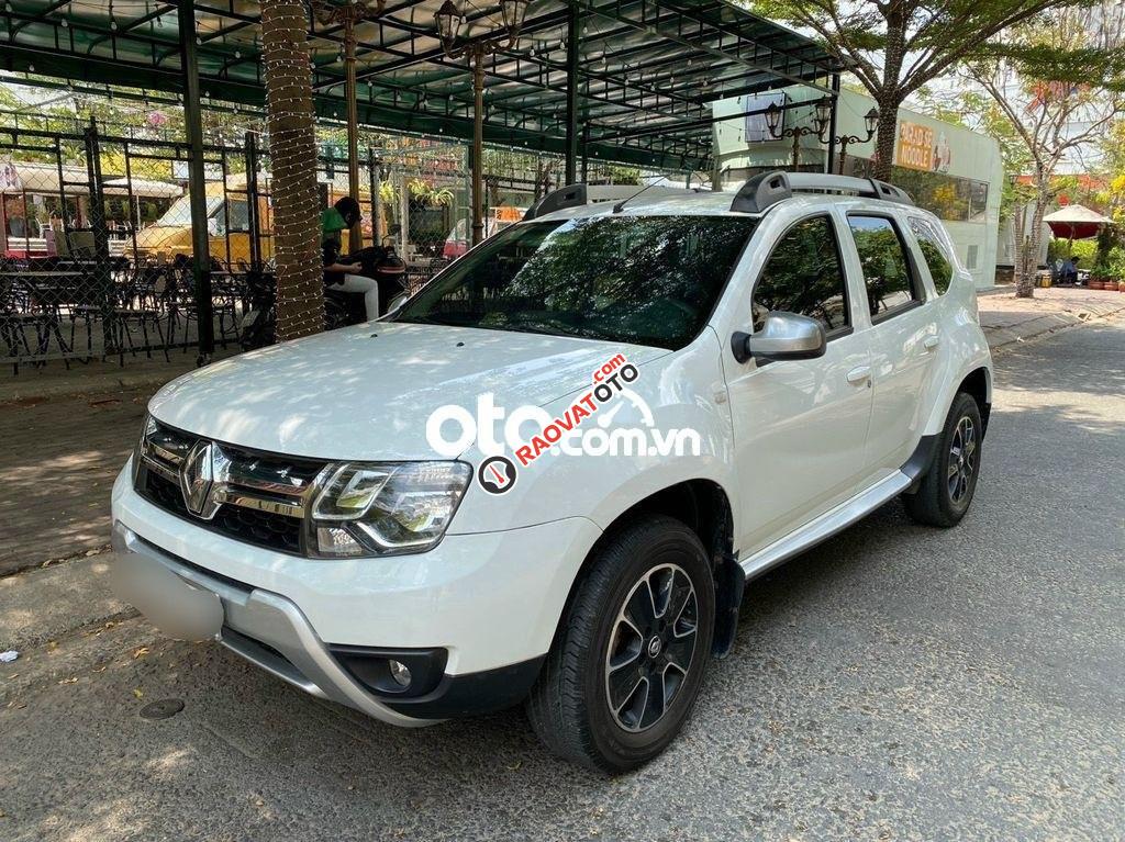 Renault Duster 2.0 AT 4X4-9