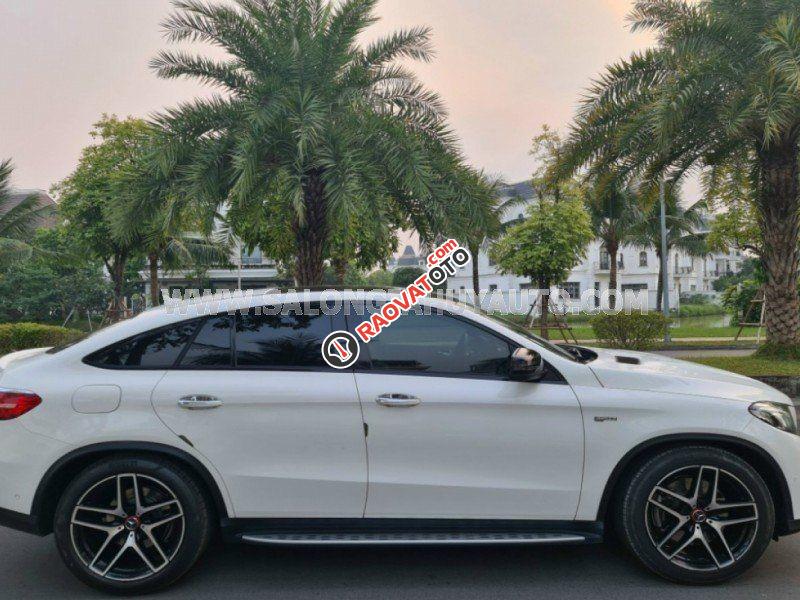 Màu trắng, xe nhập số tự động-6