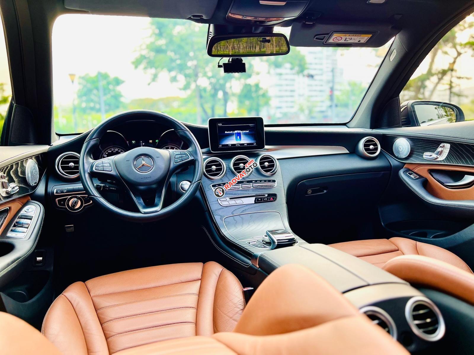 Màu đen, bảo dưỡng chính hãng-11