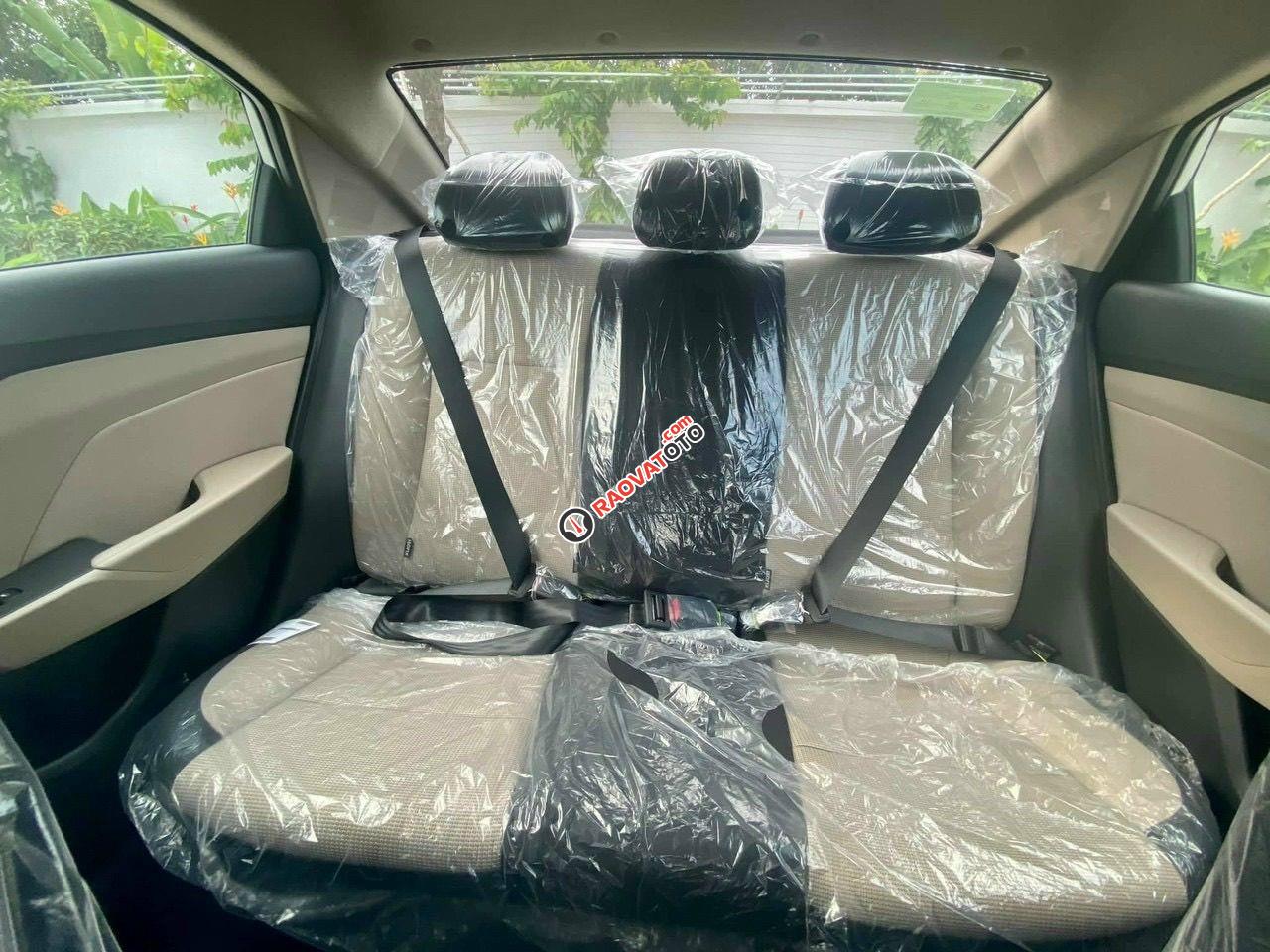 Hỗ trợ giảm ngay 100% trước bạ - Trả trước chỉ từ 90 triệu nhận xe về ngay - Tặng phụ kiện chính hãng-6