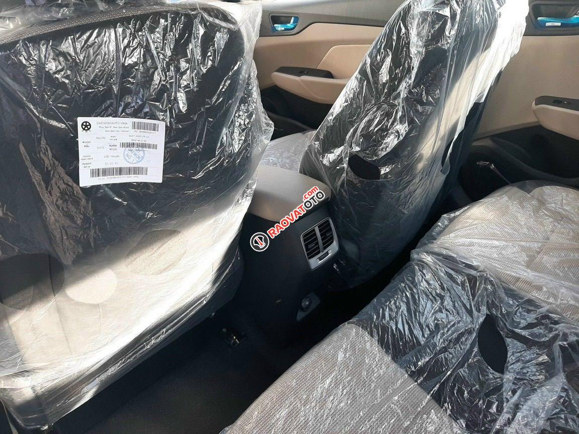 Hỗ trợ giảm ngay 100% trước bạ - Trả trước chỉ từ 90 triệu nhận xe về ngay - Tặng phụ kiện chính hãng-7