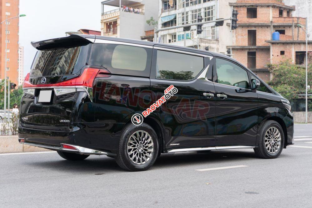 Phiên bản 4 chỗ cao cấp-8