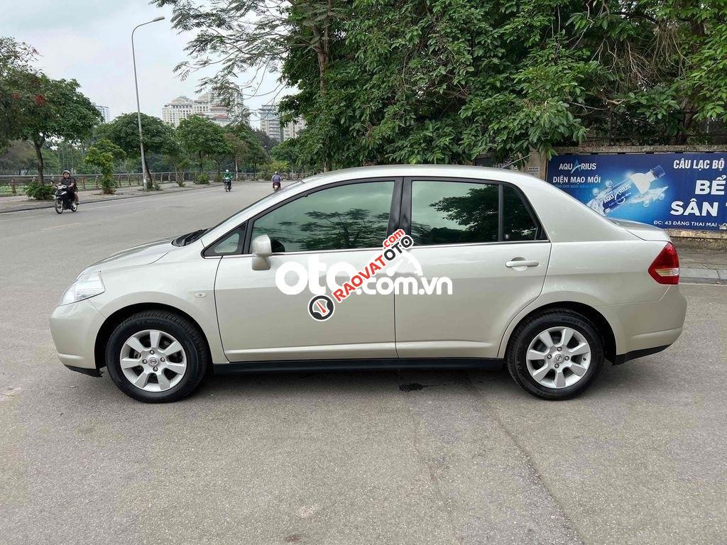 Bán xe nissan TTida nhập khẩu số tự động-6