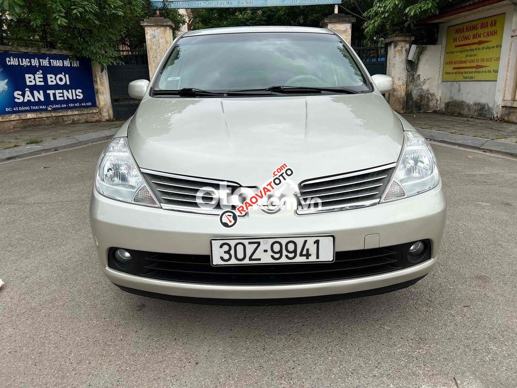 Bán xe nissan TTida nhập khẩu số tự động-10