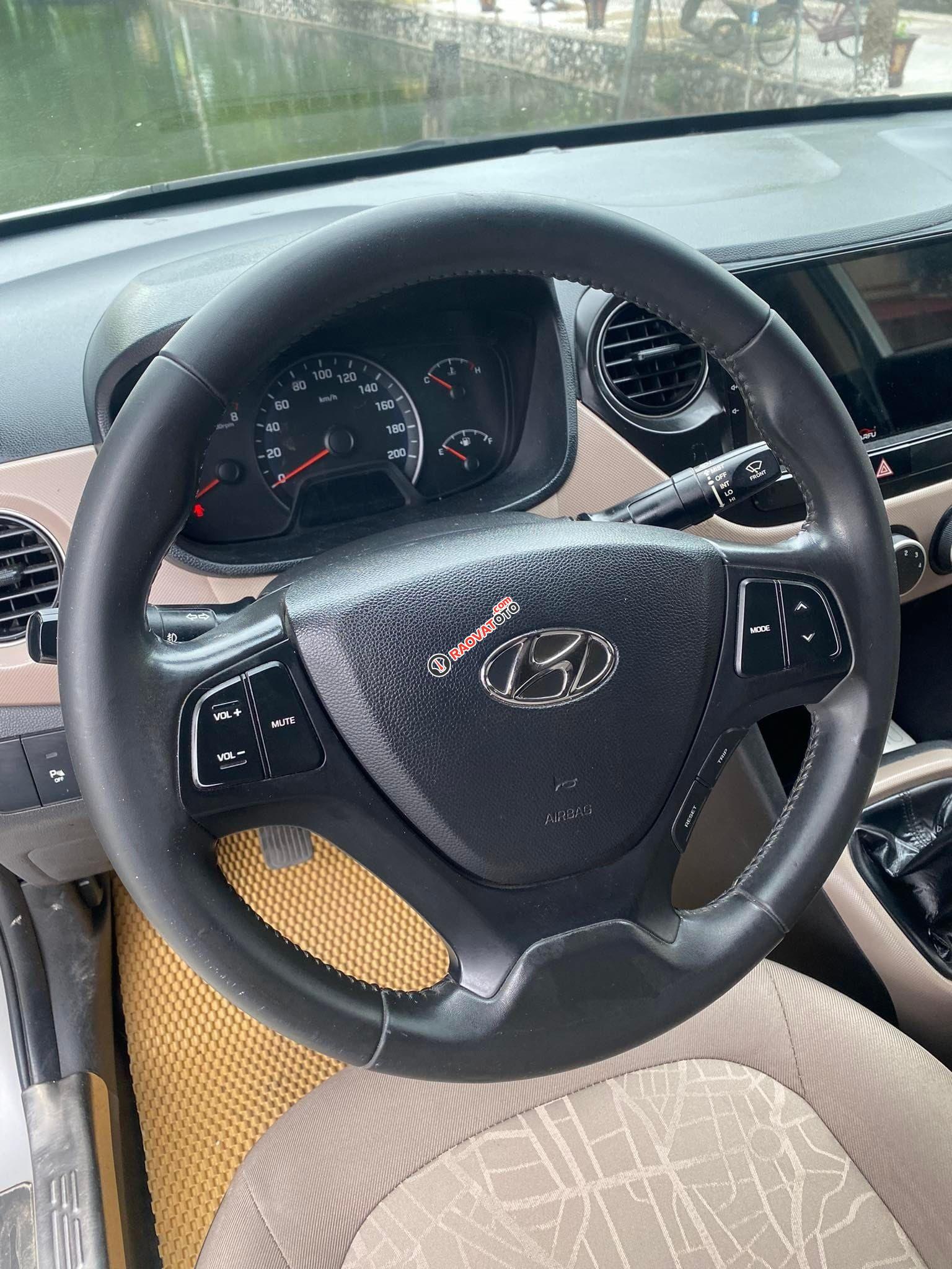 Hyundai 2016 số sàn-8