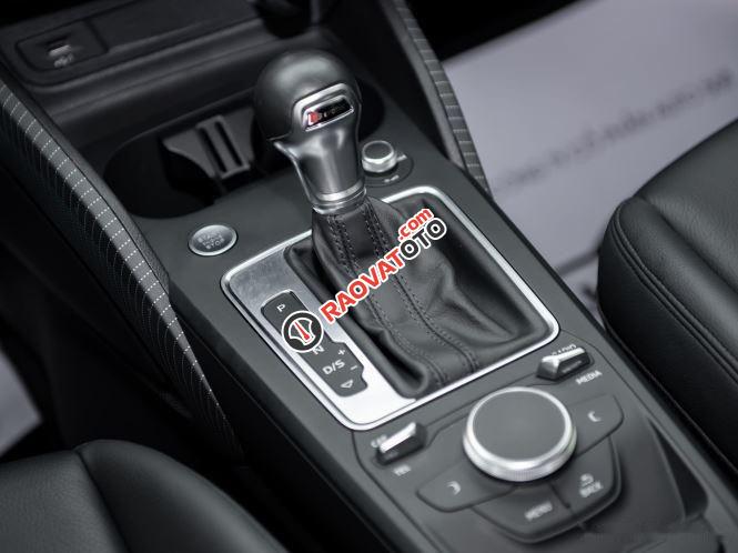 Màu xanh, xe lướt Hà Nội-9