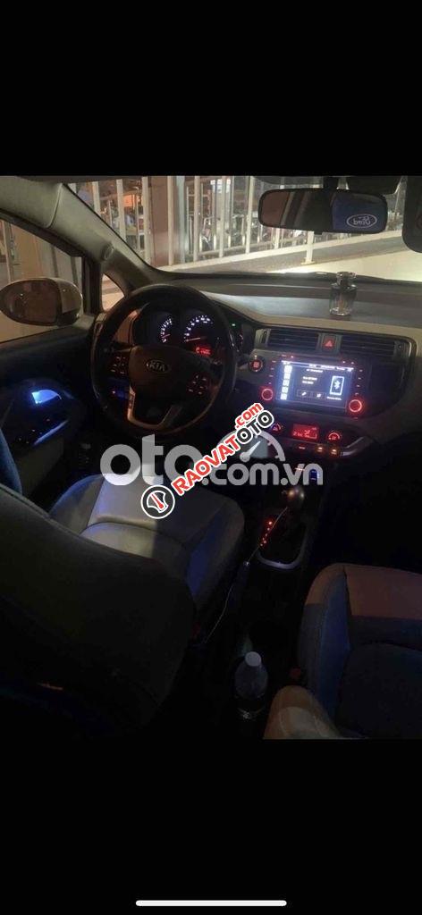 rio hatchback siêu cọp chính chỉ hơn 4 vạn-6