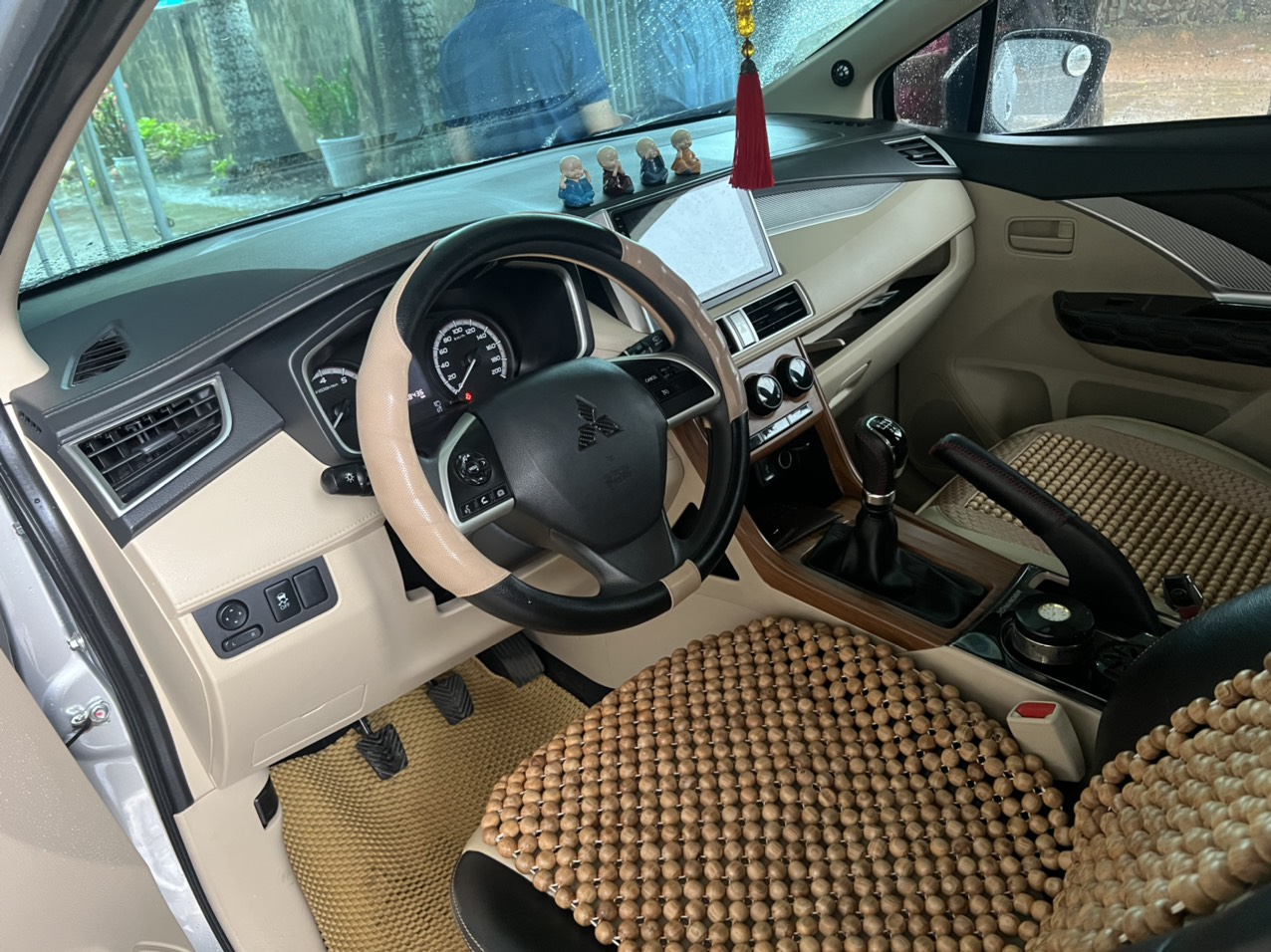 Bán xe Xpander, số sàn, sản xuất 2019 tại Quảng Bình-4