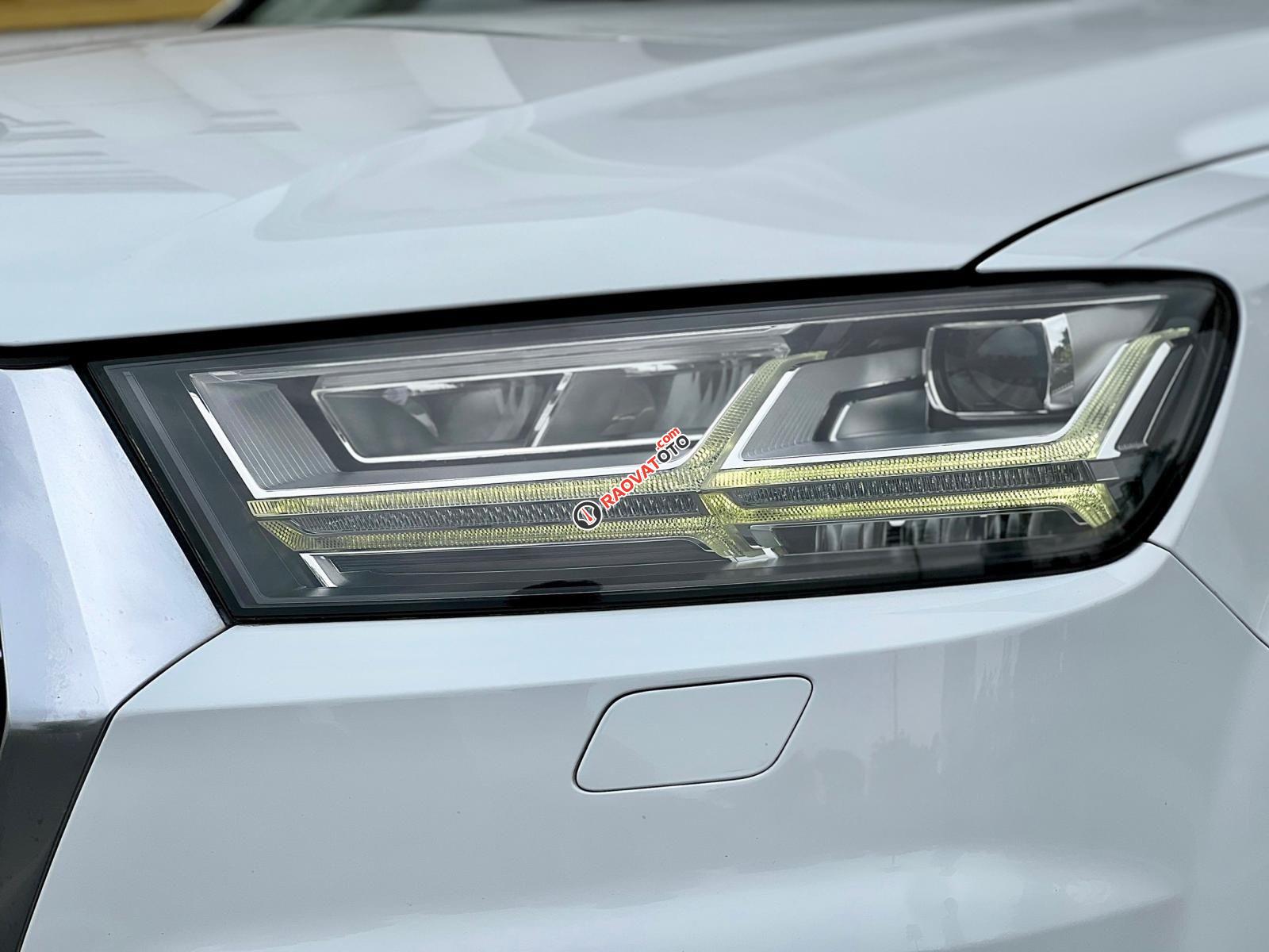 Model 2016, odo: 8,5v km, màu trắng-13