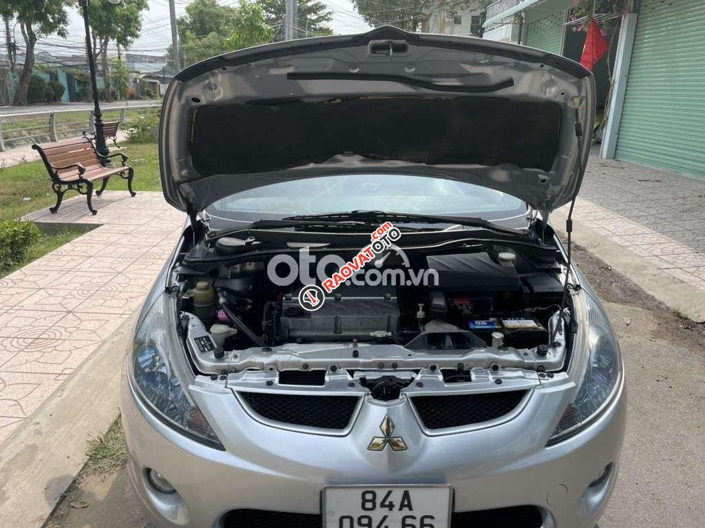 GRANDIS 2.4Mivec đăng ký lăn bánh 2010-4