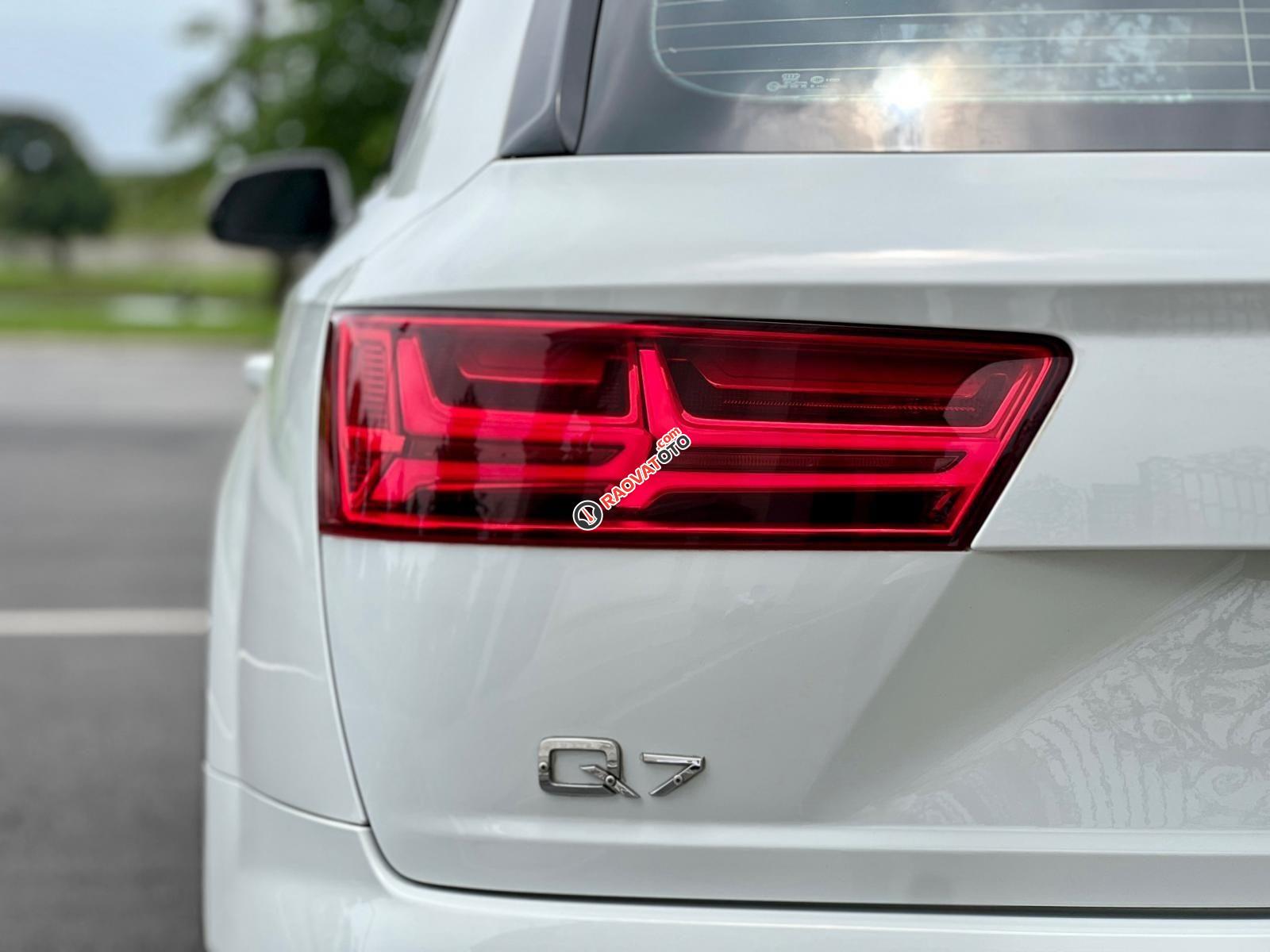 Model 2016, odo: 8,5v km, màu trắng-9