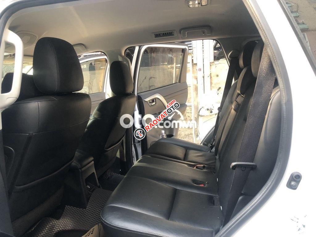 Mitsubishi Pajero Sport 2.4D.AT 4x2 trắng sx 2021-8