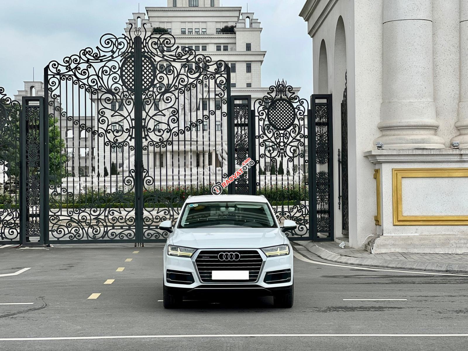 Model 2016, odo: 8,5v km, màu trắng-3