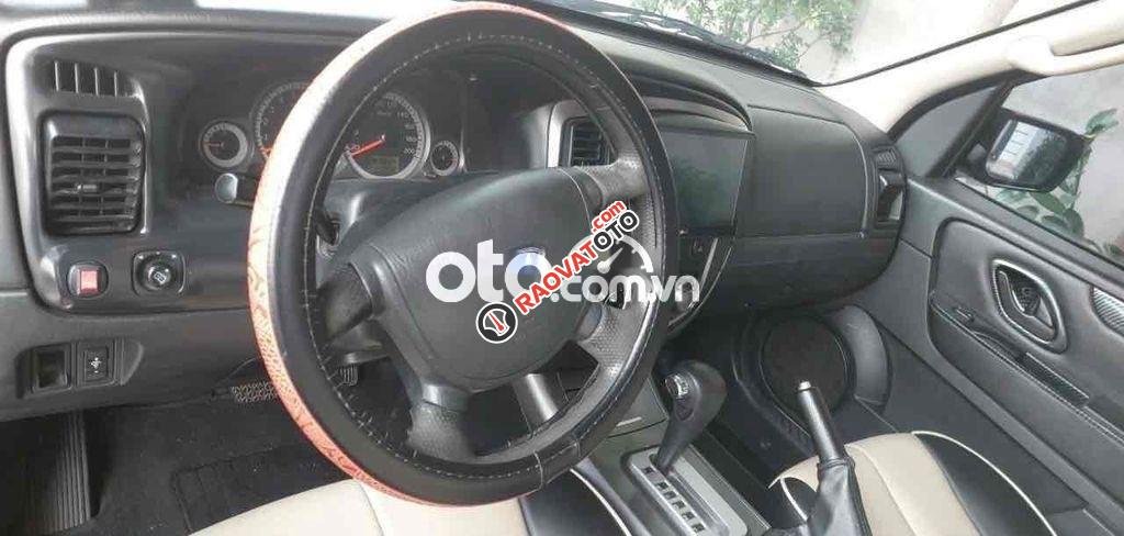 Bán xe gia đình Ford Escape-7