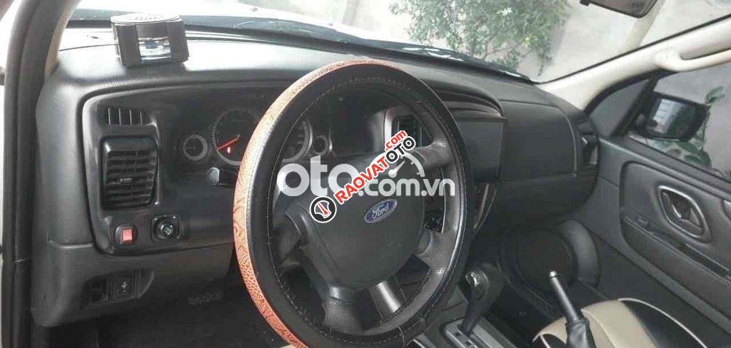 Bán xe gia đình Ford Escape-6