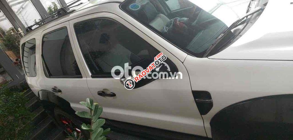 Bán xe gia đình Ford Escape-4