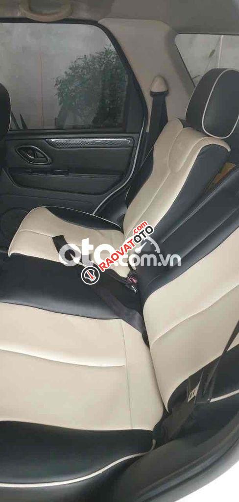 Bán xe gia đình Ford Escape-9