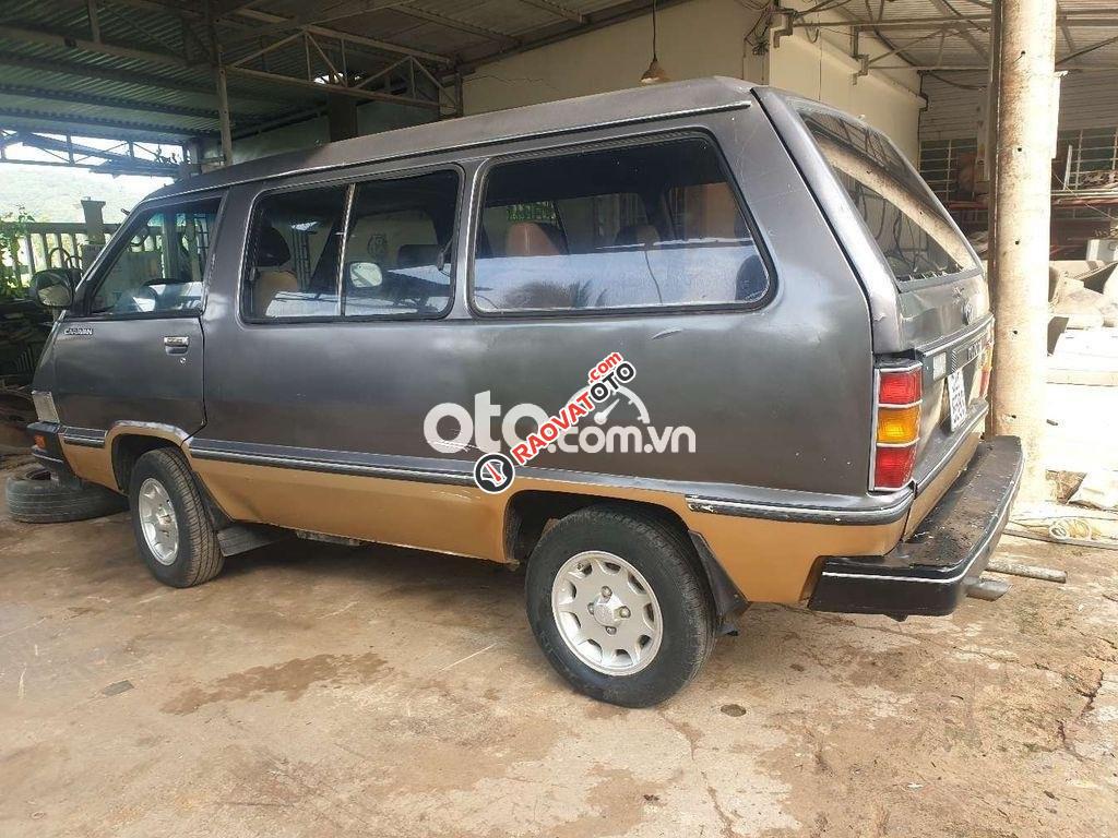 Toyota van 1988-7