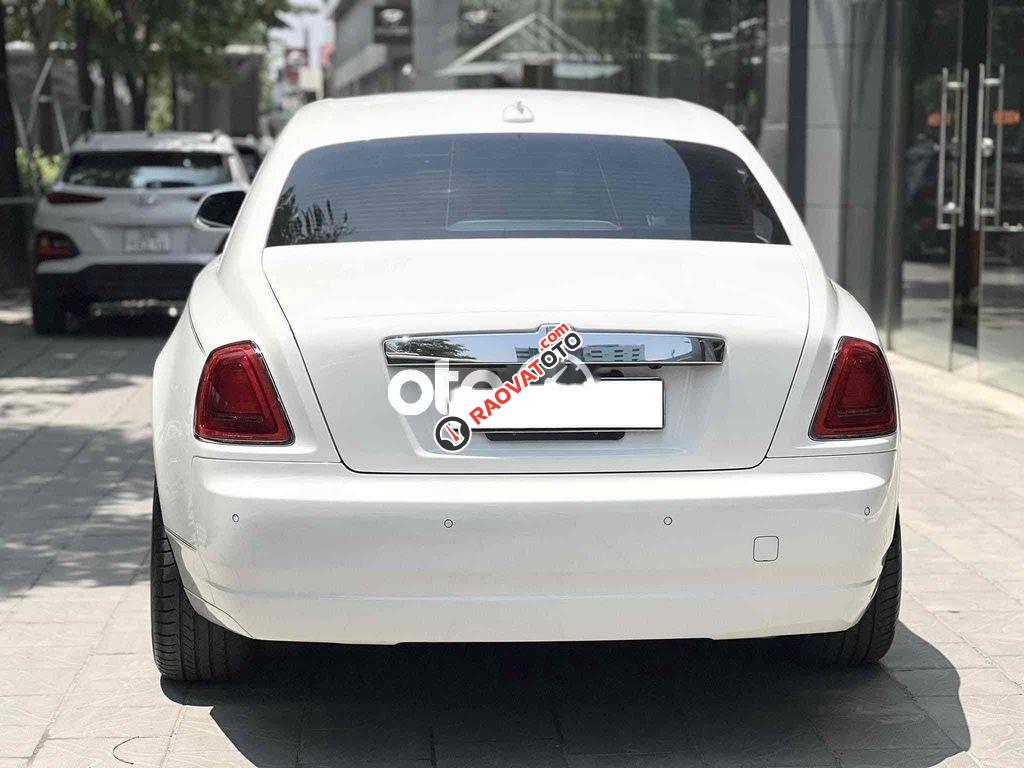 Bán Rollroyce Ghost EWB model 2017-2