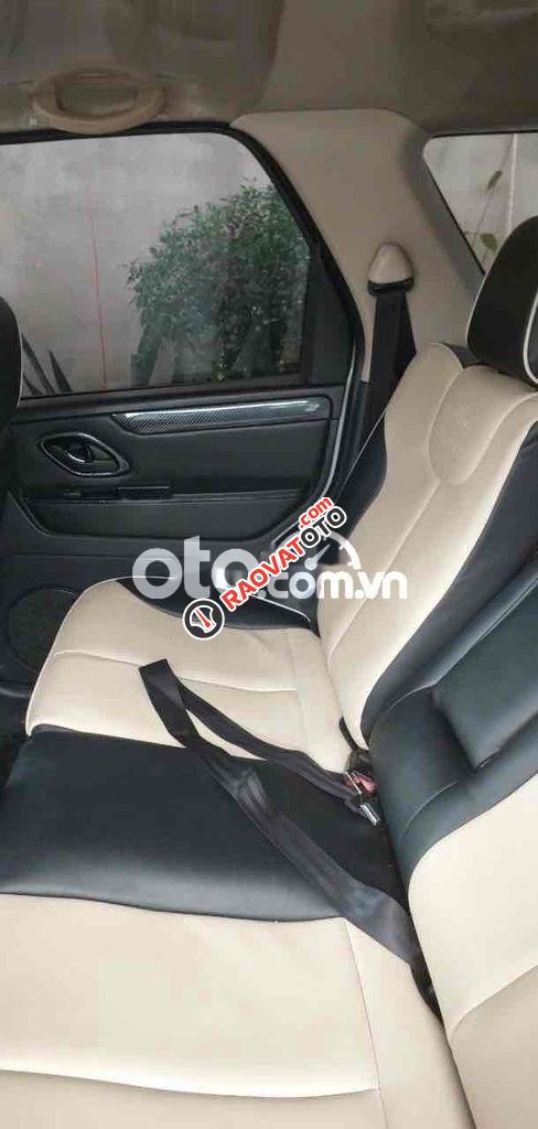 Bán xe gia đình Ford Escape-10