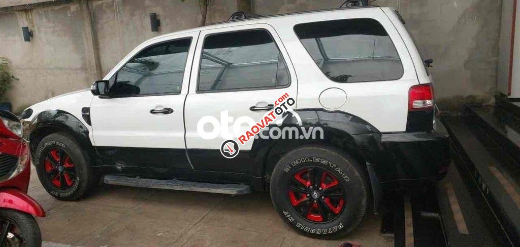 Bán xe gia đình Ford Escape-2