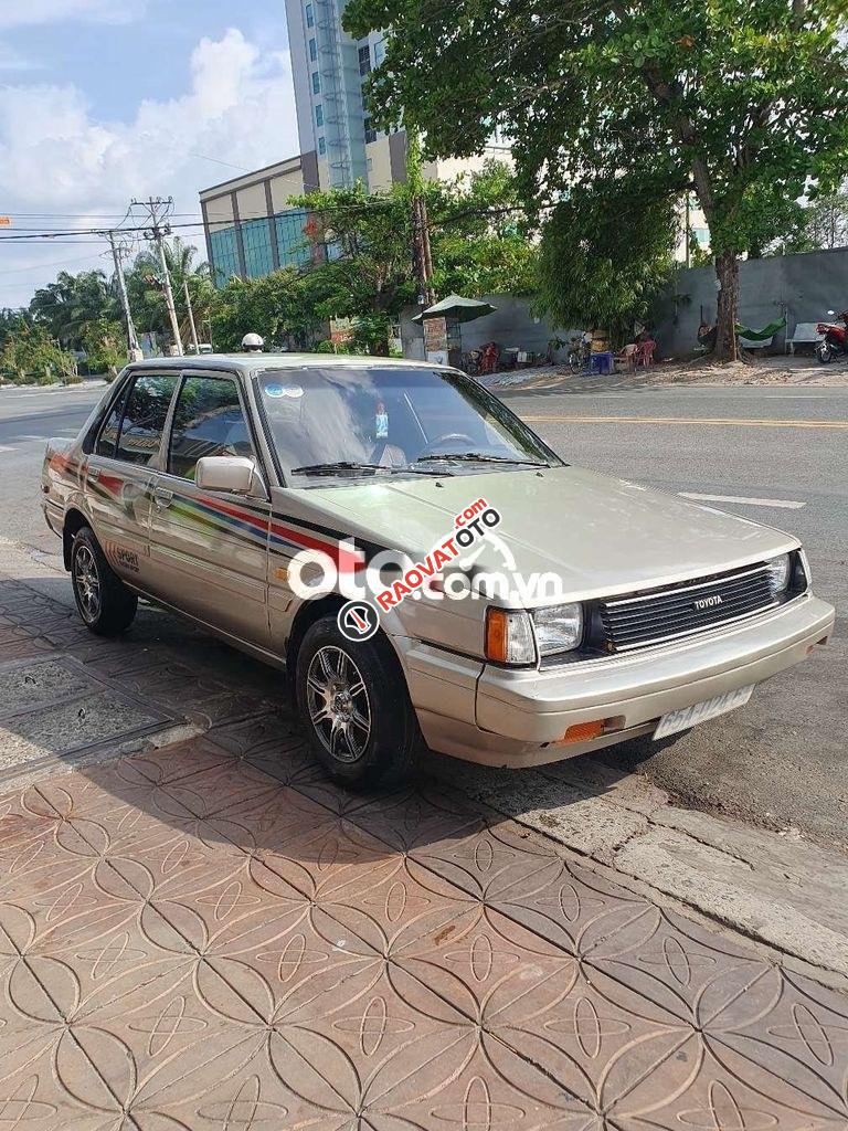 Bán xe toyota corolla 1.5 đời 1984-9