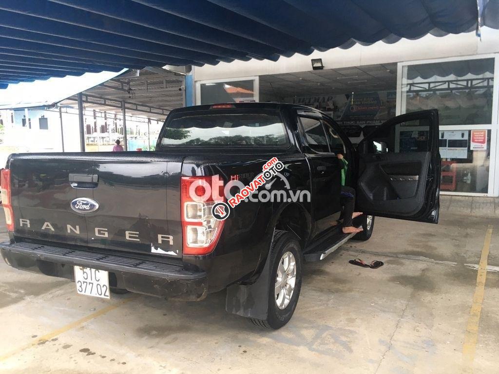 Ford Ranger 2.2 XLS MT 4x2 2013 màu đen-3