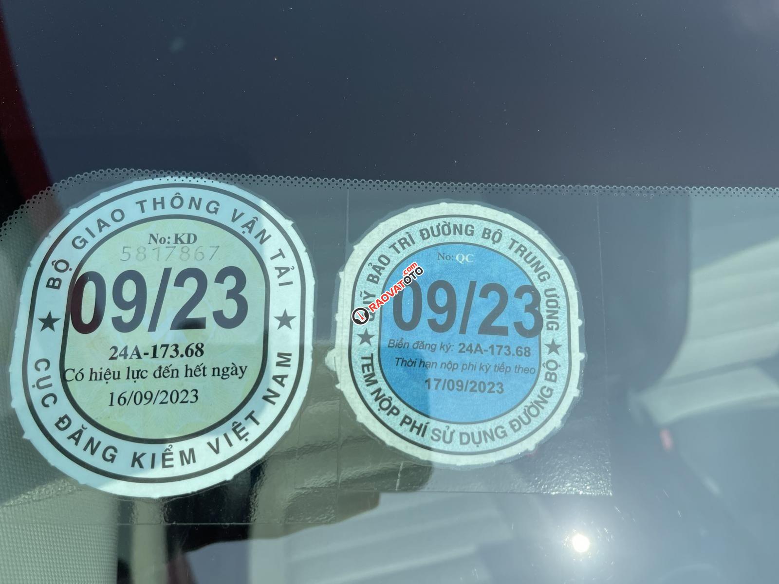 Màu trắng, giá 630tr-21