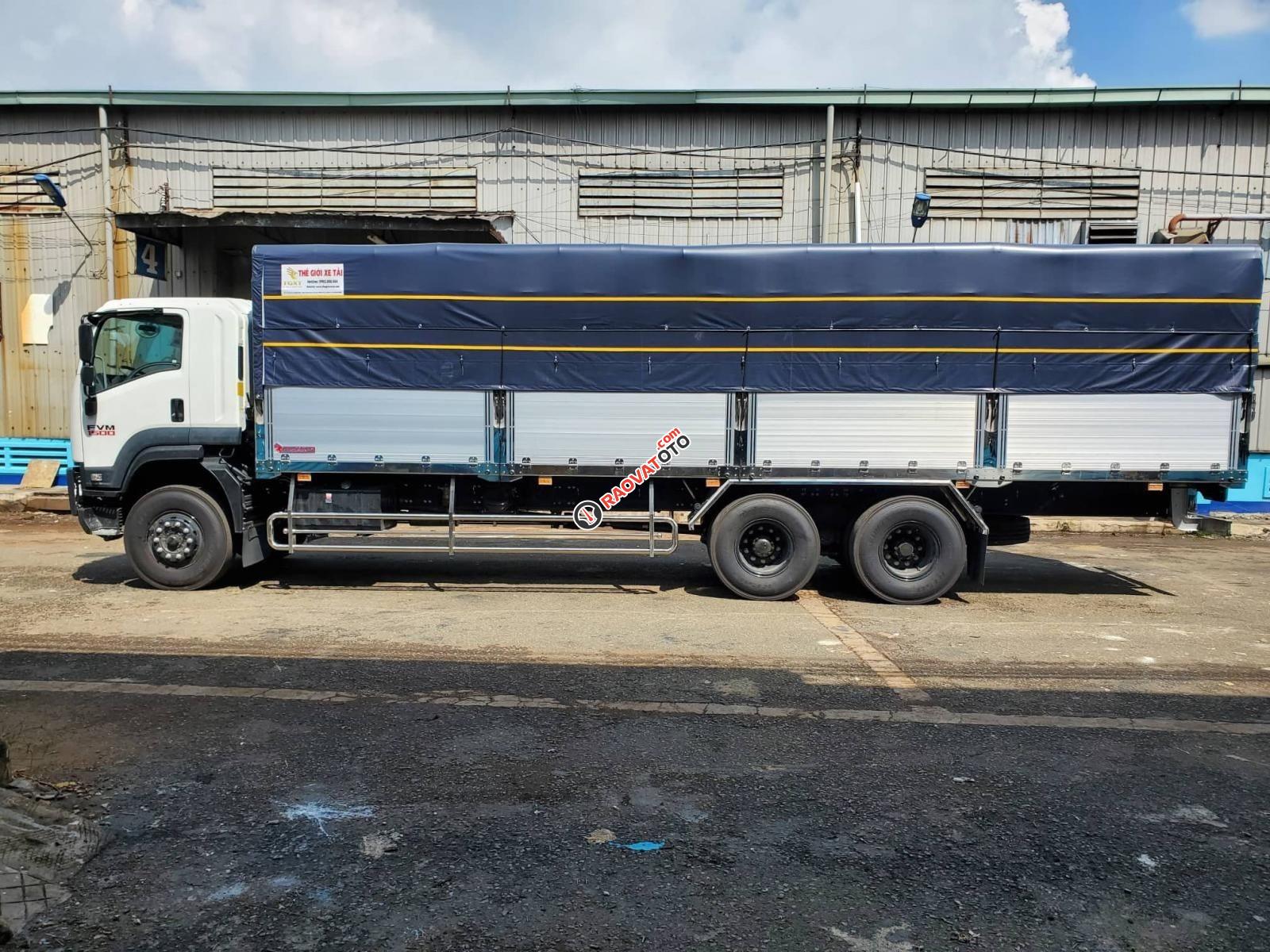 Thùng bạt Inox 15 tấn, dài 9.4m, KM 40tr, cam hành trình, bao da tay lái, thảm lót sàn-1