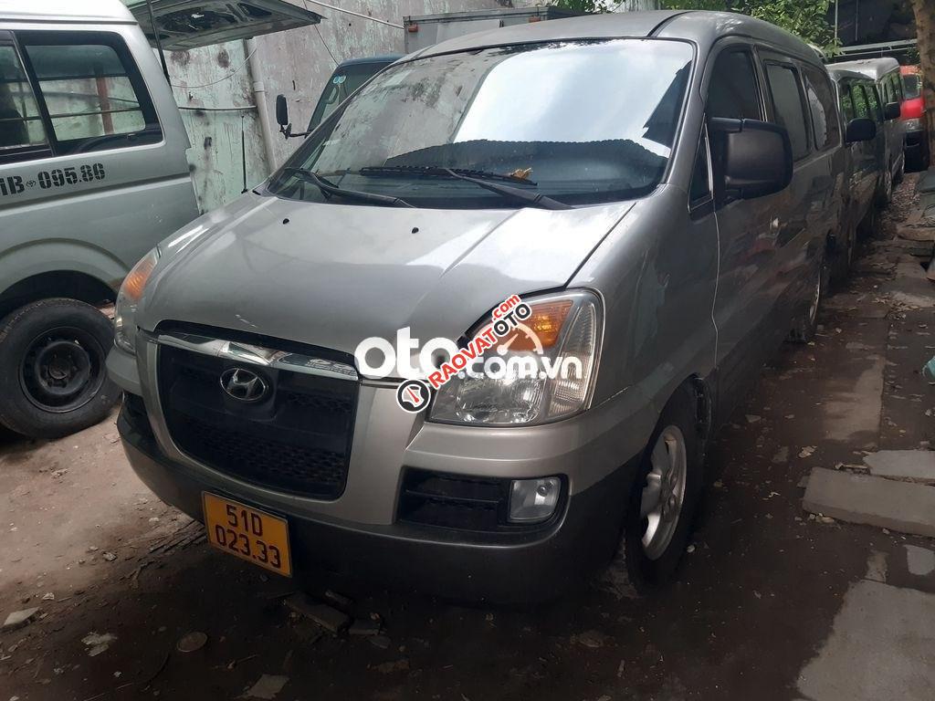 HYUNDAI STAREX 6 CHỖ 800 KG-5