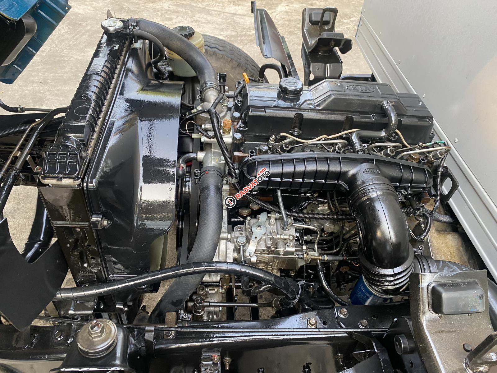 Tải 2,3 tấn thùng kín, đời 2016-23