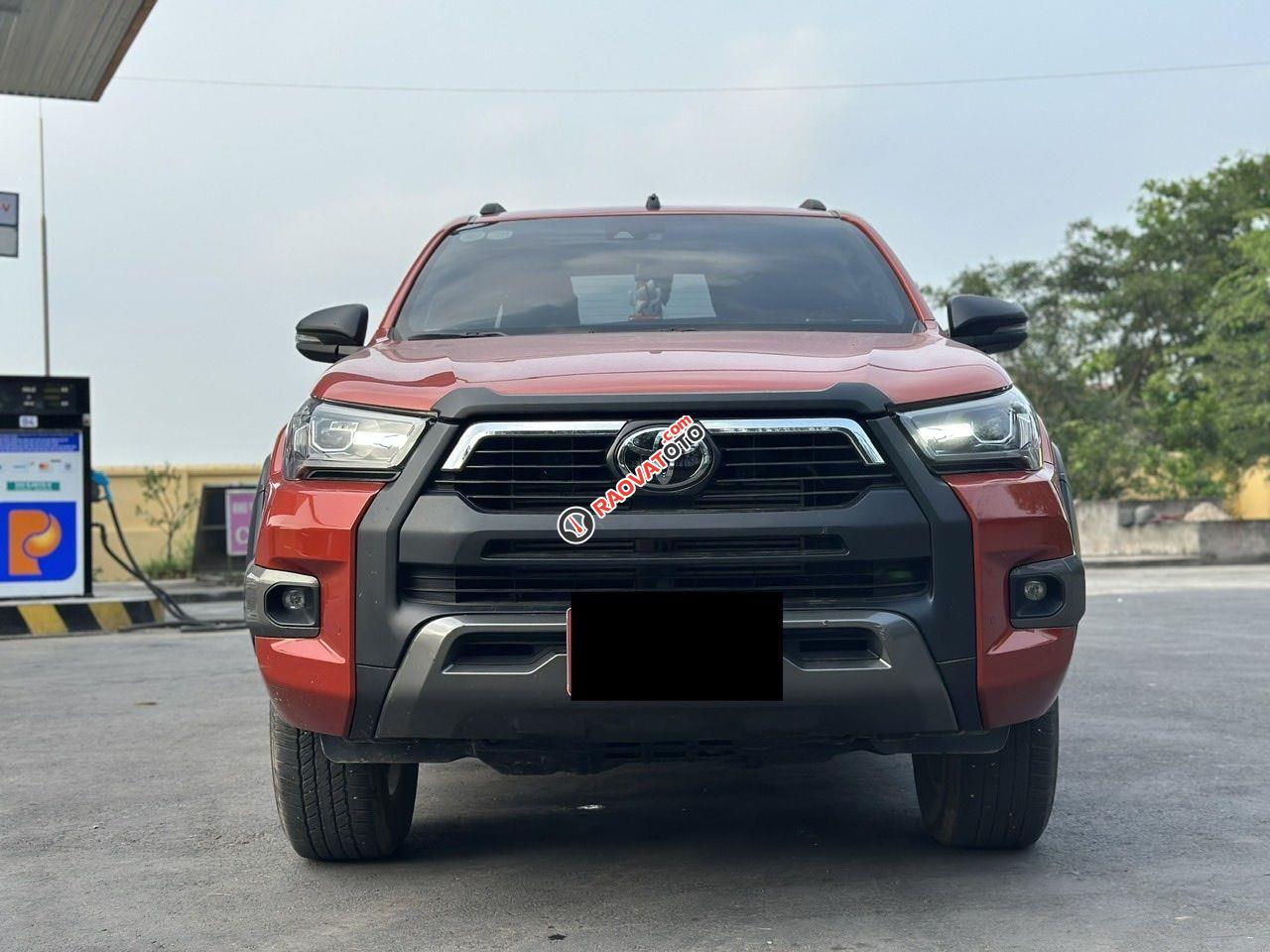 Xe đã độ nhiều đồ chơi-0