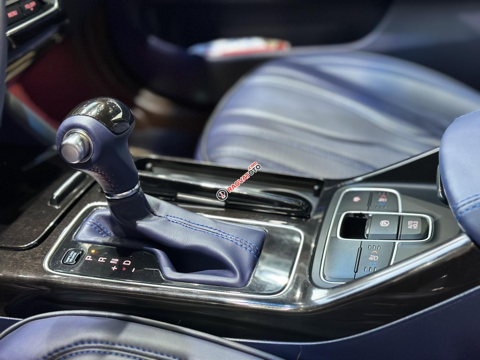 Nhập khẩu nguyên chiếc Hàn Quốc-12