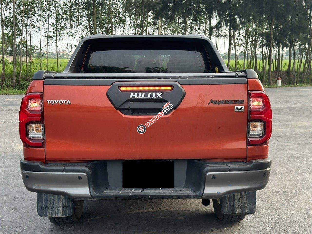 Xe đã độ nhiều đồ chơi-5