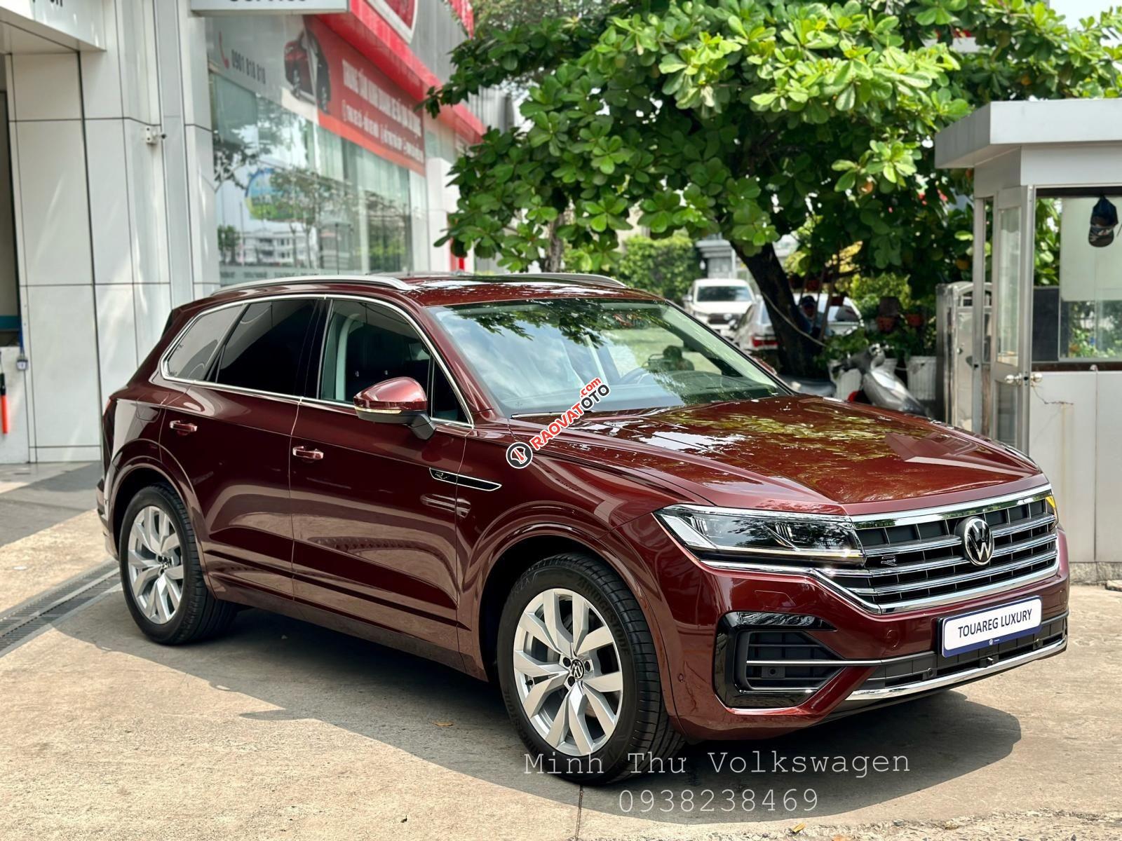 Màu đỏ rượu vang Malbec có xe sẵn giao ngay tại Vw Sài Gòn - Có xe lái thử trải nghiệm-3