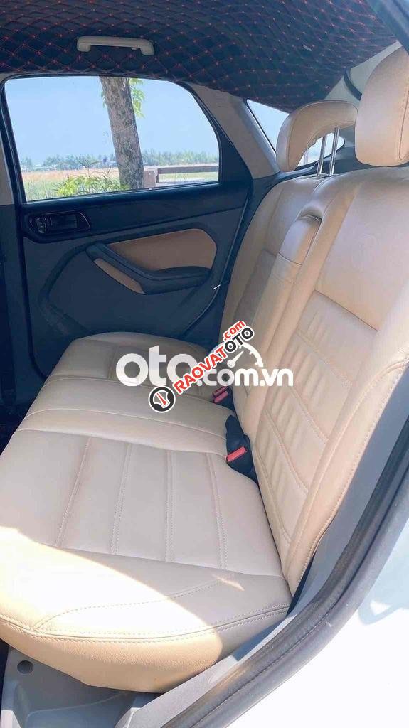 Ford Focus AT gia đ&#236;nh-6