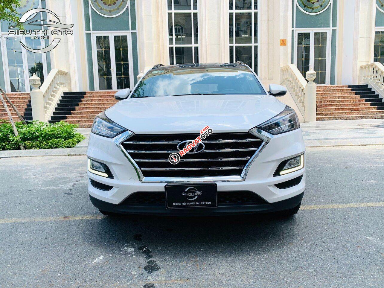 Full option máy dầu, xe nội thất màu kem cực đẹp, có trả góp-0