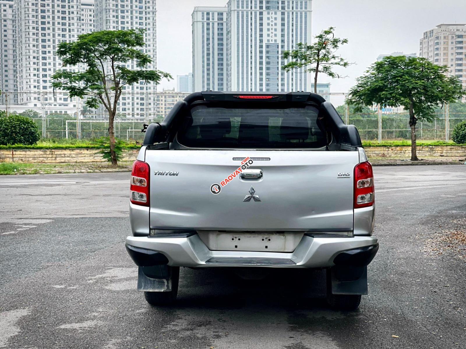 2 cầu, màu bạc, xe đẹp, 1 chủ-2