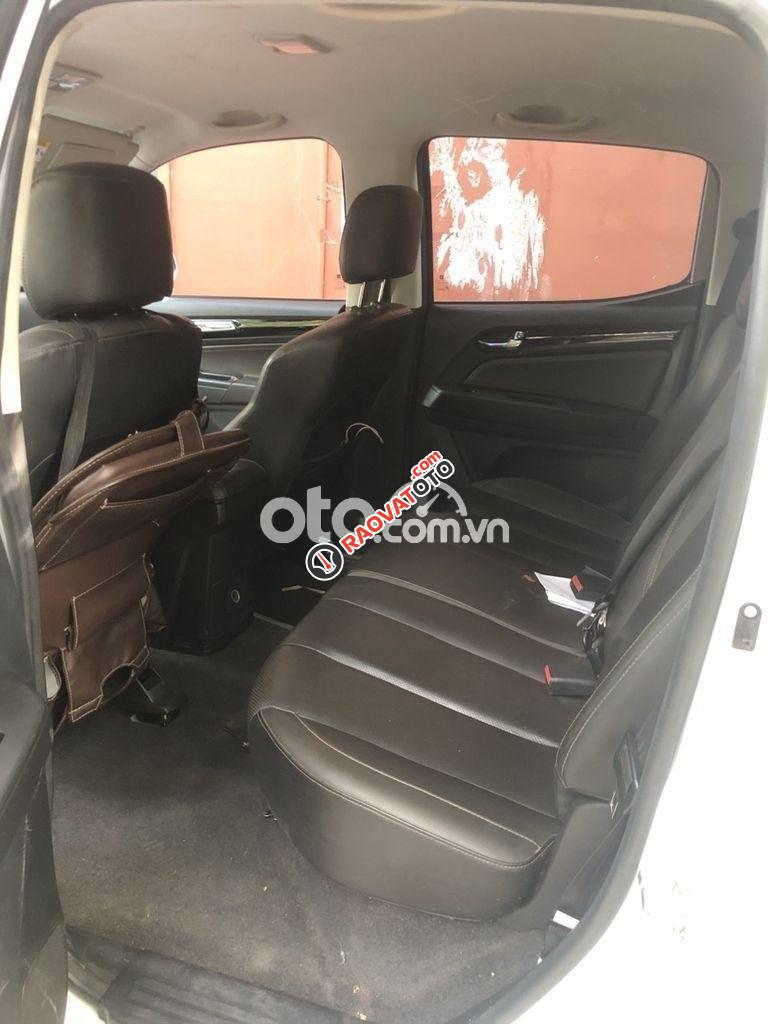 xe b&#225;n tải Colorado High Country m&#224;u trắng 2019-2